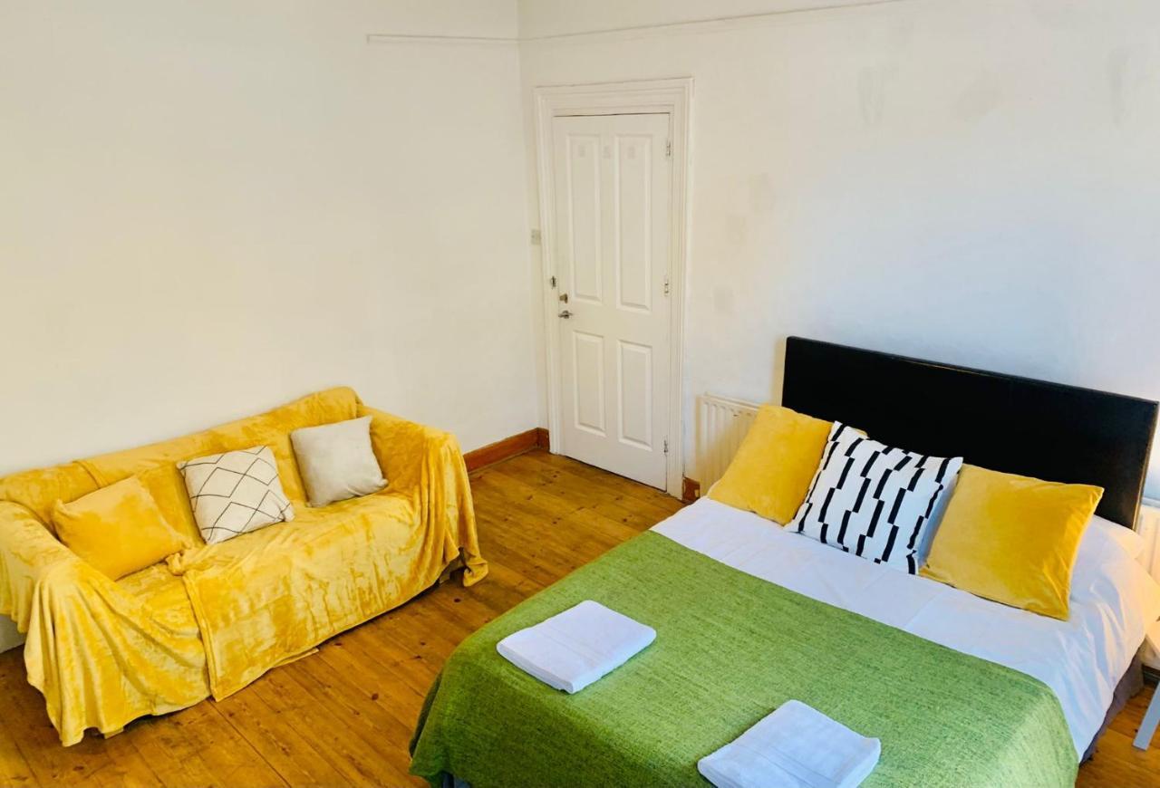 Balham, South London Spacious Guest House 1, 6 Rooms Available エクステリア 写真