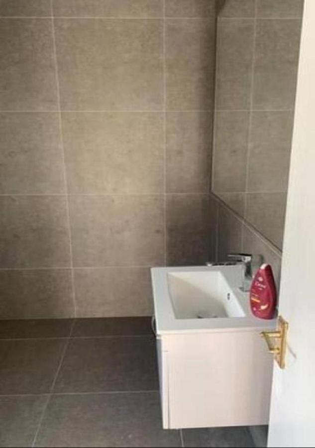 Balham, South London Spacious Guest House 1, 6 Rooms Available エクステリア 写真