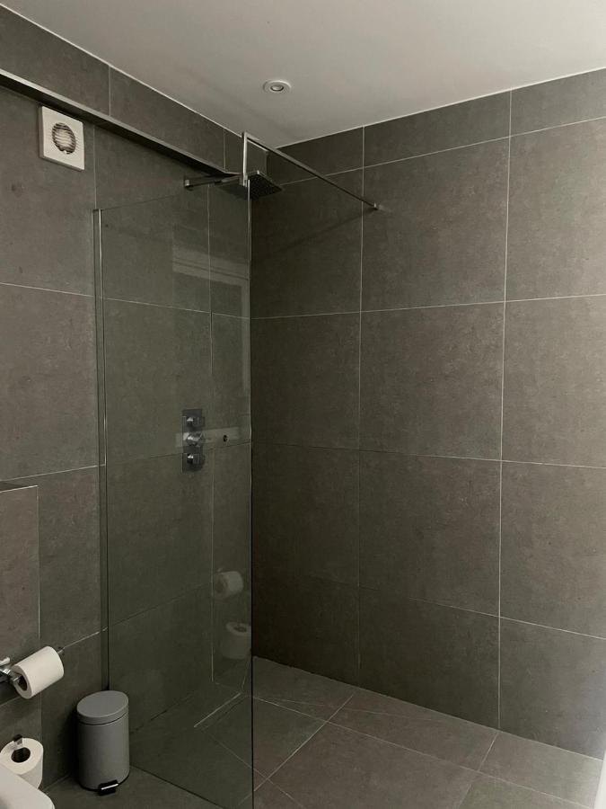 Balham, South London Spacious Guest House 1, 6 Rooms Available エクステリア 写真