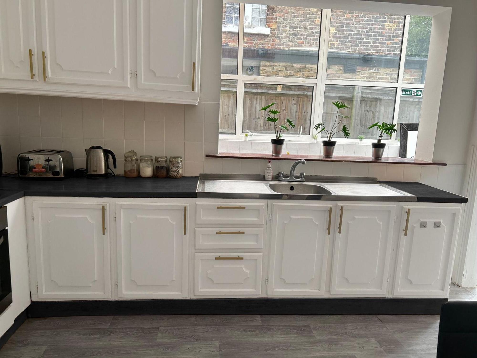 Balham, South London Spacious Guest House 1, 6 Rooms Available エクステリア 写真